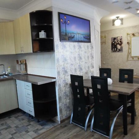 Студия В Центре Скала Khmelʼnytsʼkyy Esterno foto